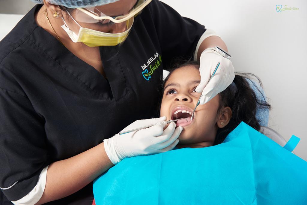 Dentist in amanora park town